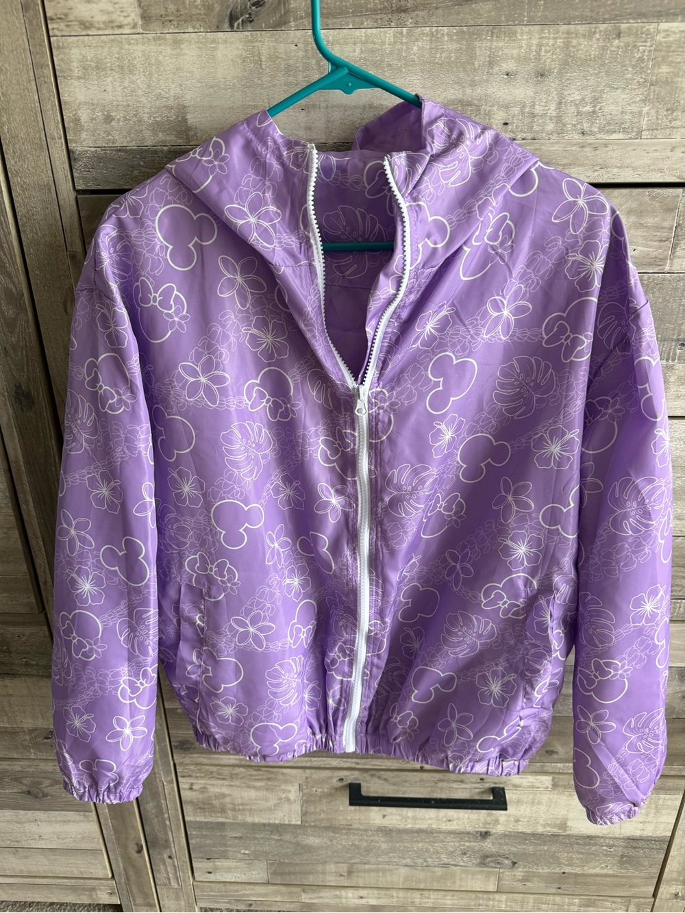 Lilac Mickey & Minnie Lightweight Hooded Windbreaker / raincoat